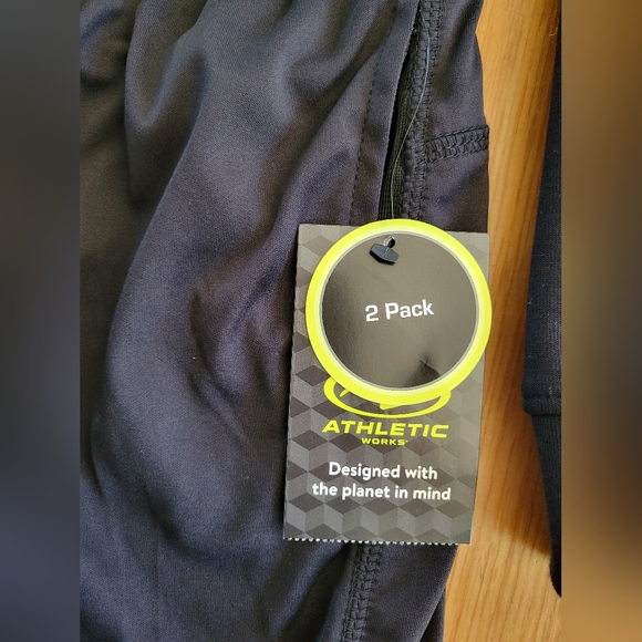 Nwt Boys size 4-5 shirt, joggers and shorts bundle - Picture 2 of 7